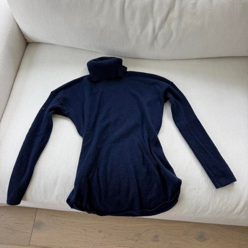 Navy blue cynthia rowley 100% Cashmere